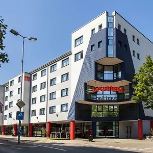 Dormero Zuerich Airport Hotell